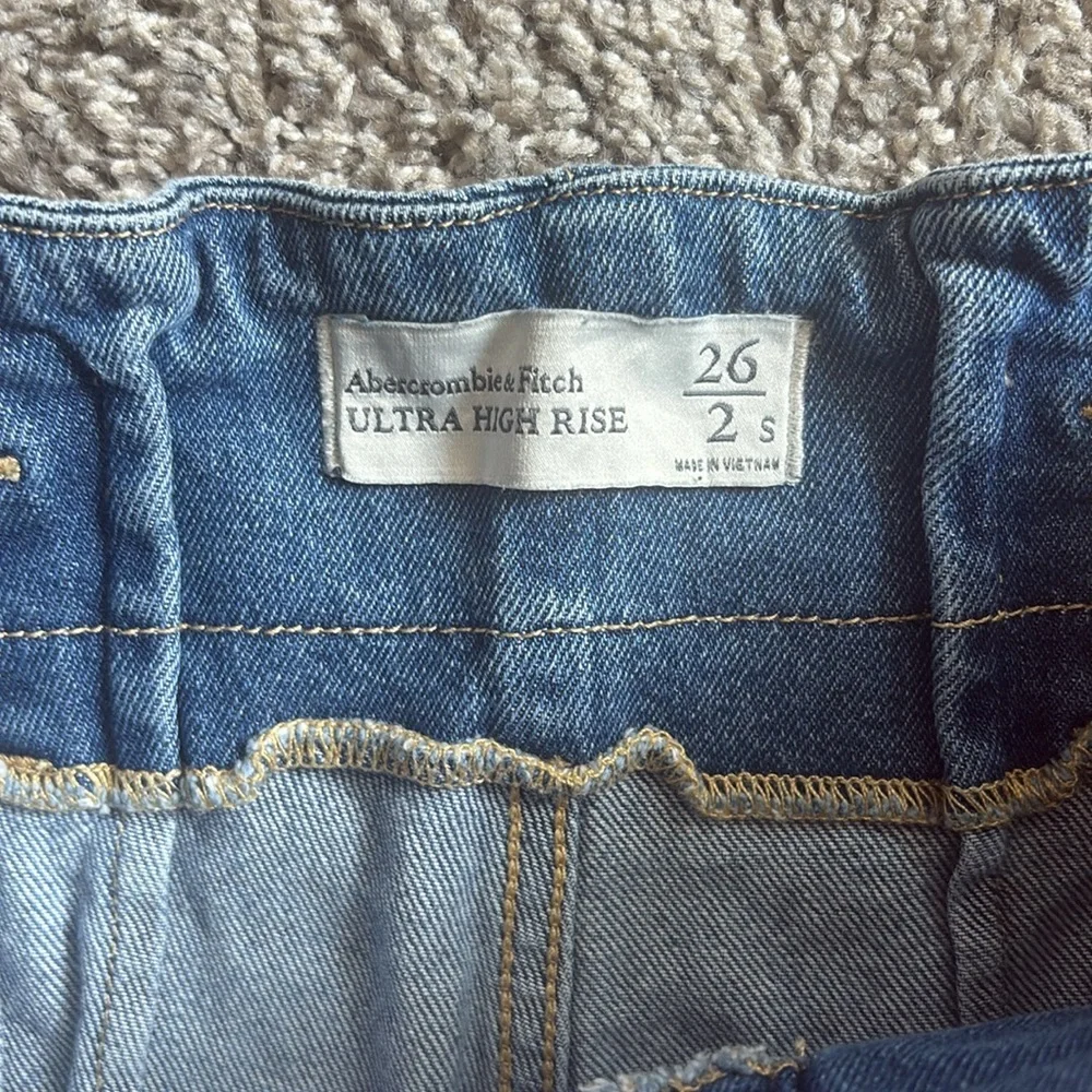 Abercrombie & Fitch Jeans - Picture 2 of 3